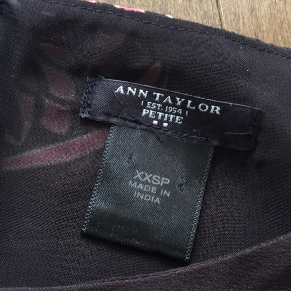 Ann Taylor Mid-sleeve dress with tie waist ❤️ - Picture 3 of 5